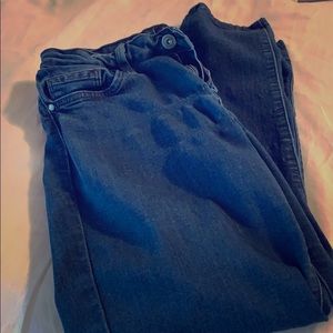 🍍4/20 Petite Just Black jeans